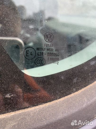 Стекло левое глухое Volkswagen Polo 5 седан