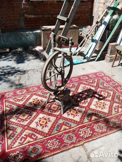 Прялка деревянная старинная