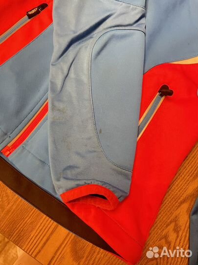 Лыжная разминочная куртка