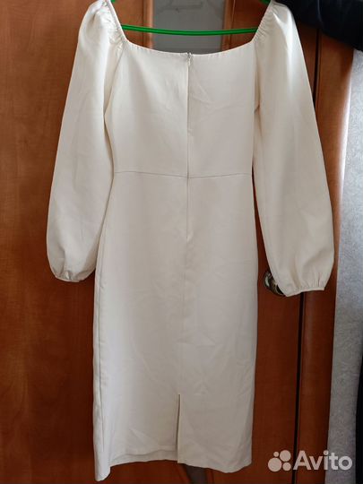 Платье белое