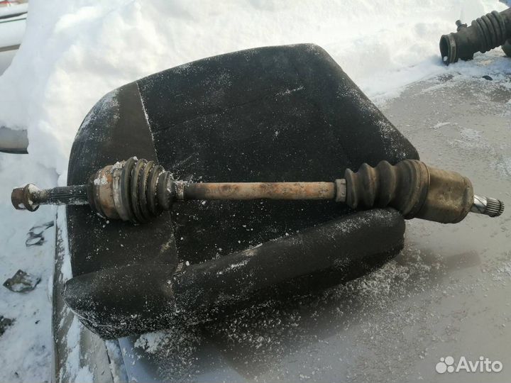 Привод левый Nissan Almera N16 1.5 QG15dе