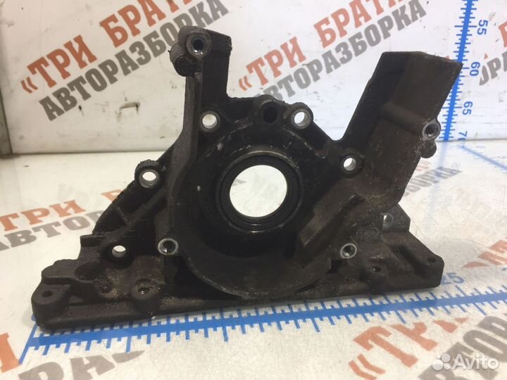 Шкода Румстер Лобовая крышка двигателя