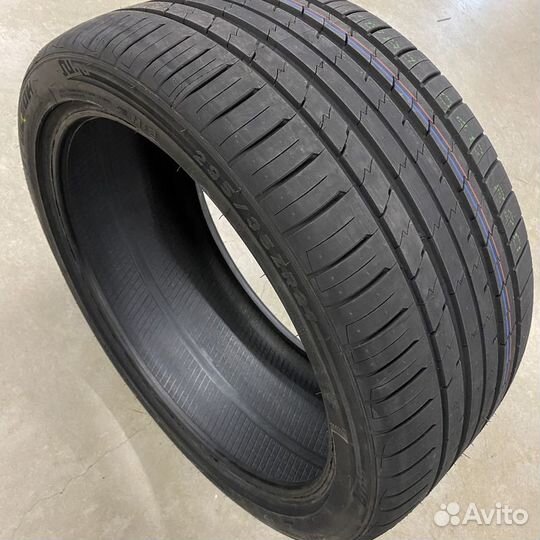 Tracmax X-Privilo RS01+ 315/35 R21 111