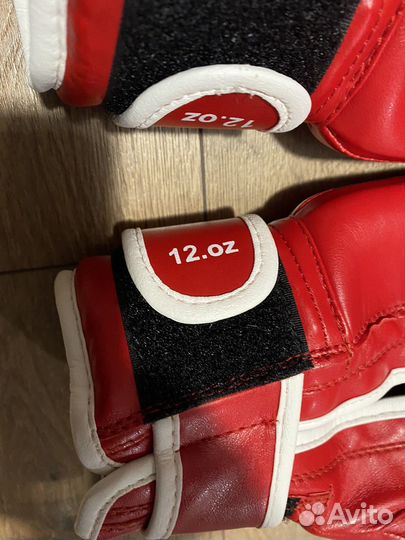 Боксерские перчатки 12 oz