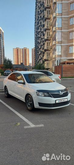 Skoda Rapid 1.6 AT, 2018, 220 000 км