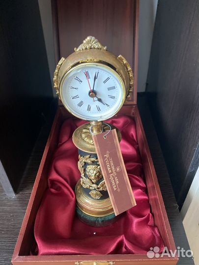 Часы бронза