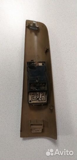 Блок управления стеклоподьемников Chevrolet Blazer