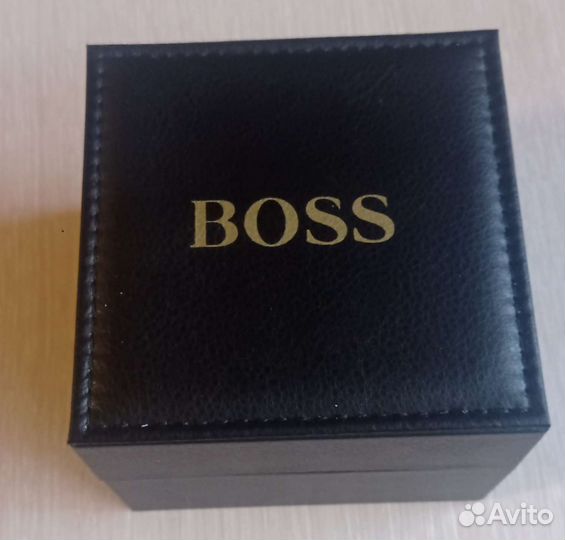 Наручные часы Boss