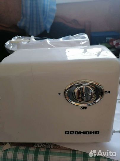 Мясорубка redmond (R369) на запчасти