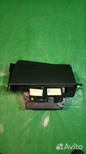 Бардачок Ford Focus 3 2011-2015, 1,6л