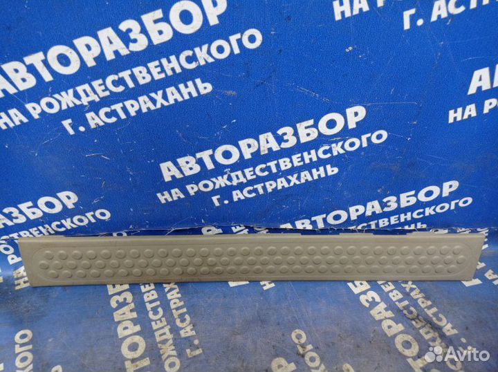 Накладка на порог Ford F350 пикап V8 2005