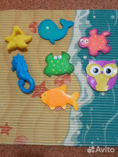 Игрушки для купания в ванной
