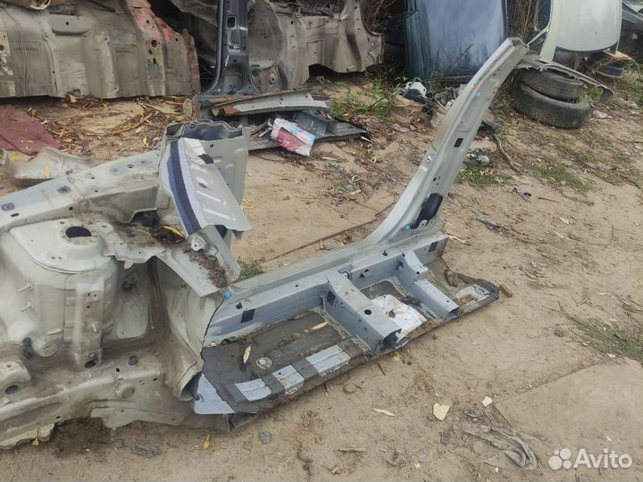 Kia Rio 3 четверть передняя правая