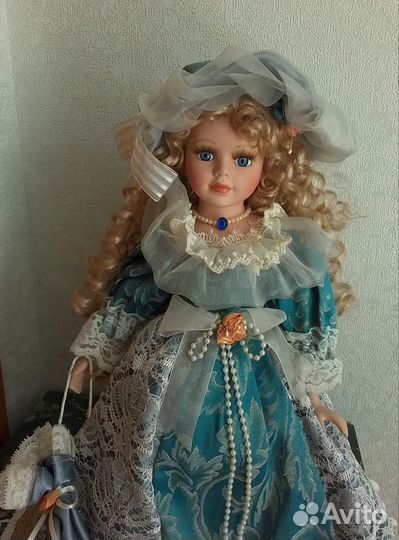Интерьерная фарфоровая кукла 40см
