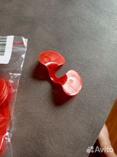 Очки от расклёва для кур