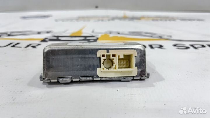 Камера переднего вида Mercedes-Benz E Class W212