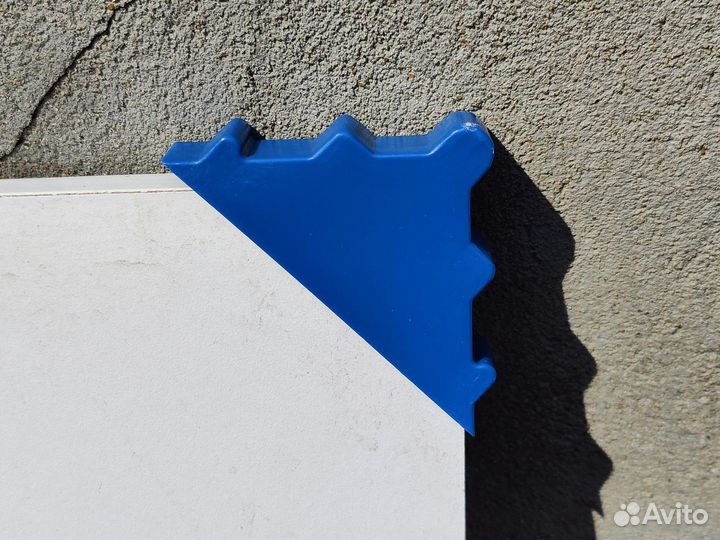 Защитные уголки для стекла и лдсп. Синий цвет