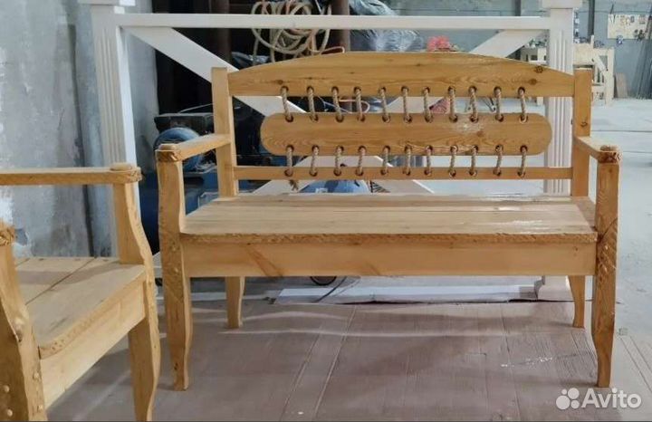 Комплект мебели из массива лиственницы