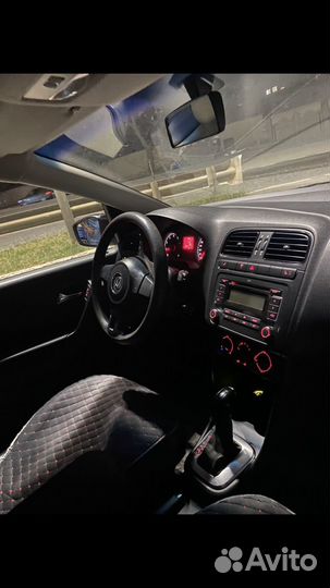 Дверь на поло