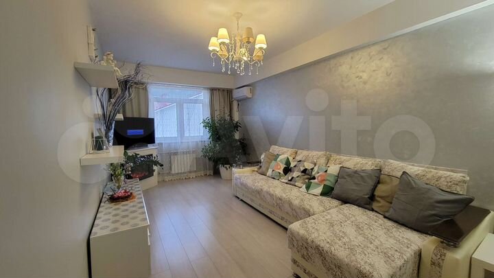 3-к. квартира, 87 м², 5/5 эт.