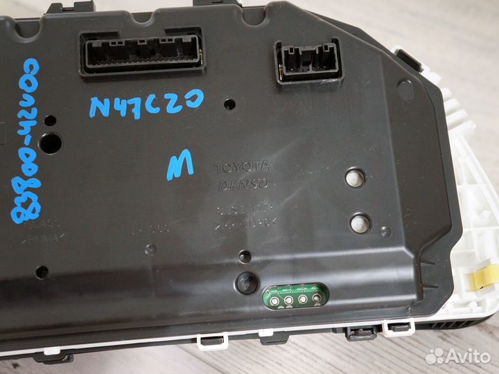 Щиток приборов 