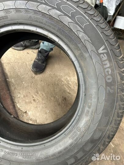 Continental Vanco 2 215/70 R15 19C
