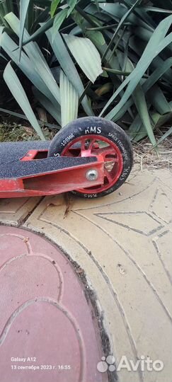 Трюковой самокат tech team