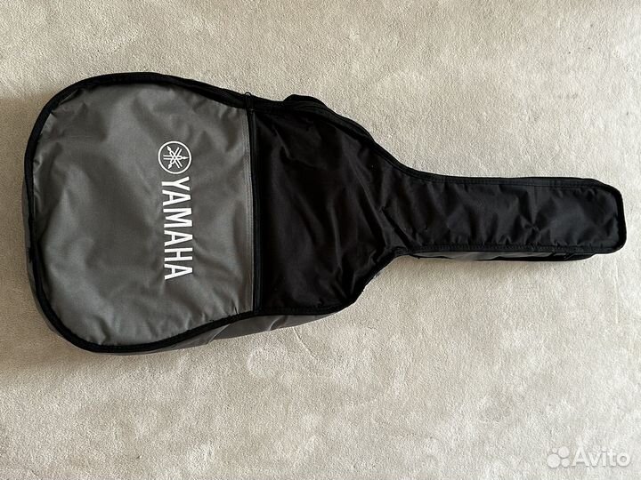 Акустическая гитара yamaha CS40