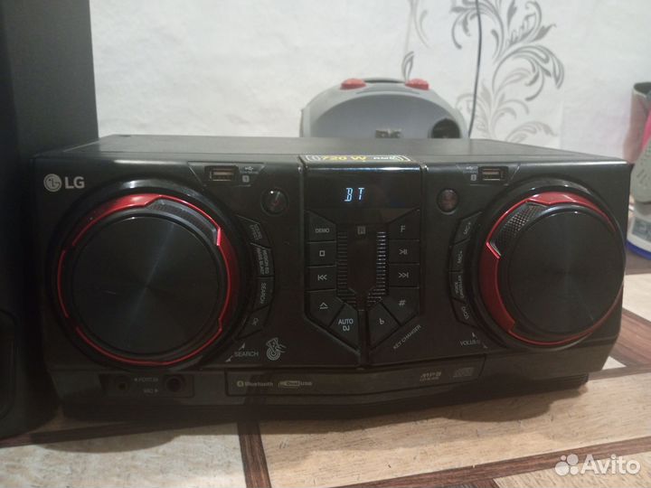 LG CJ45