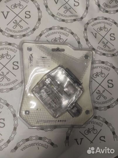 Светящиеся педали на велосипед