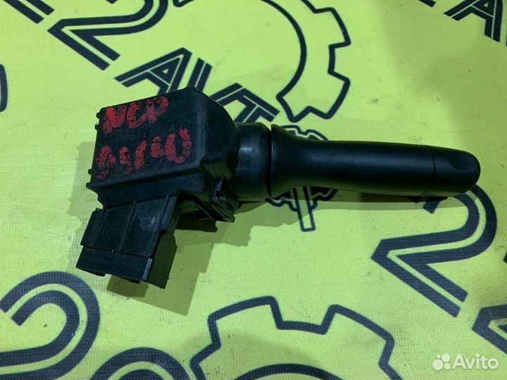 Подрулевой переключатель дворников Toyota Vitz