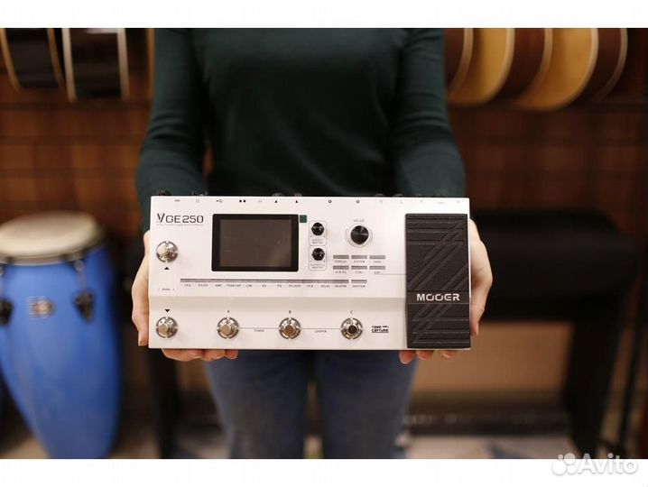 Mooer GE250 - процессор эффектов
