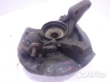 Кулак передний правый