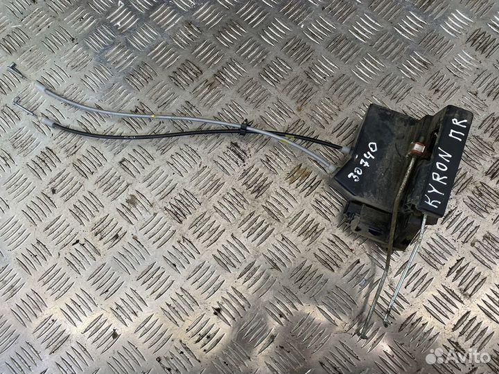 Замок двери правый ssangyong Kyron