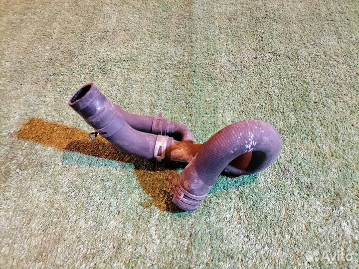 Патрубок охлаждения (радиатора) LFS515185A Mazda A