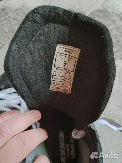 Коньки хоккейные