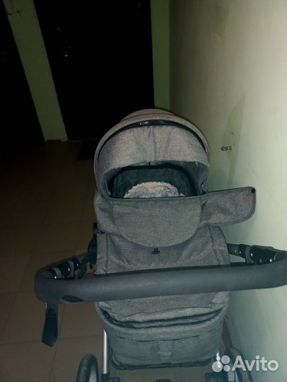 Отдам детскую коляску