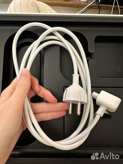 Коробка от macbook pro 13