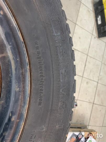 Зимняя резина на колесах r16 215/65 5x114.3