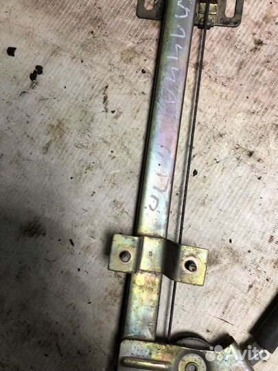 Стеклоподъемник передний правый Ваз Калина