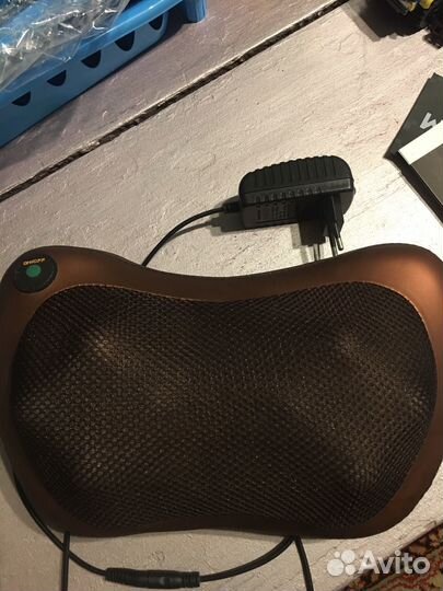 Массажная подушка для шеи