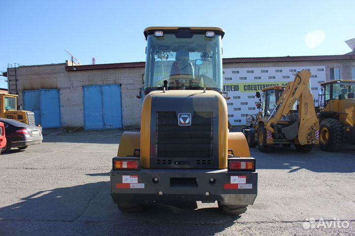 Фронтальный погрузчик XCMG LW180FV, 2023