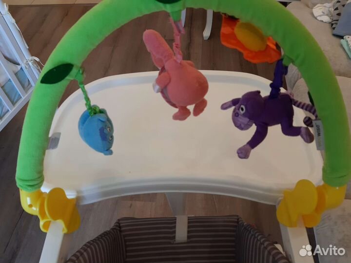 Развивающая дуга для малыша на коляску