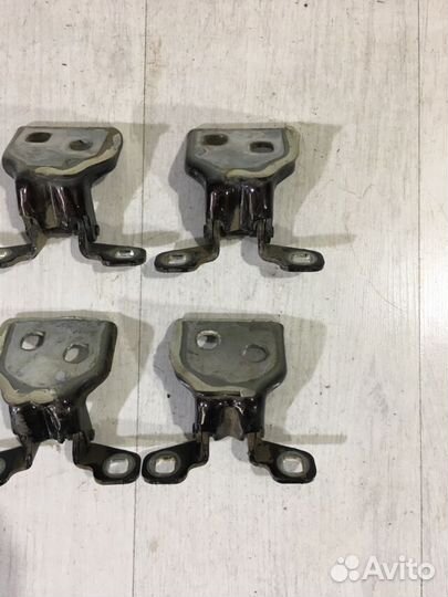 Петля двери LADA xray 1.6 мт