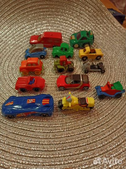 Машинки из киндер сюрпризов