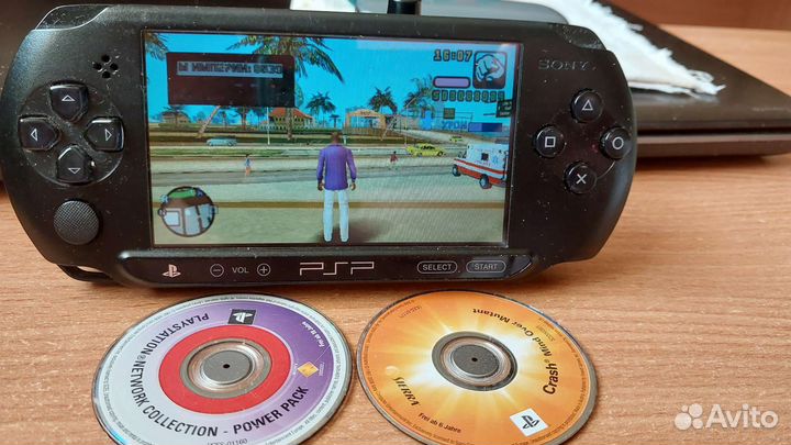 Sony PSP +,зарядка. В хорошем