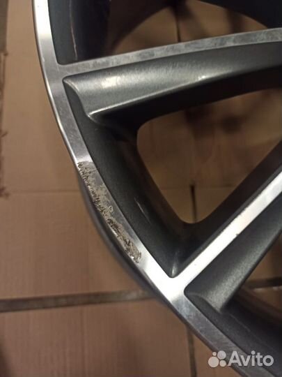 Оригинальные диски на mercedes amg r20