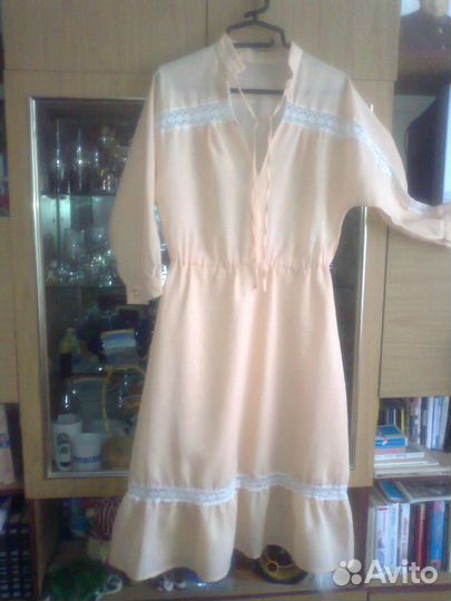 Костюмы и платья