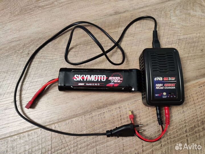Зарядное устройство ScyRc с аккумулятором