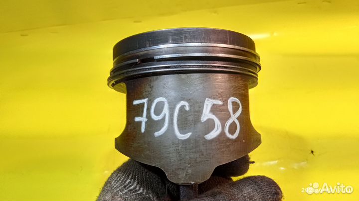 Поршень для Mercedes-Benz W124